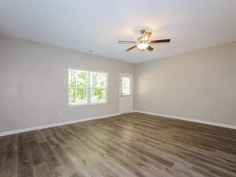 115 Tamalynn Trl — Photo 3