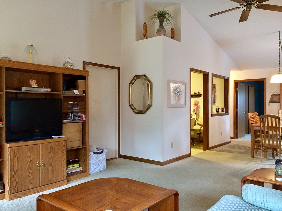 Open Concept Living/Dining