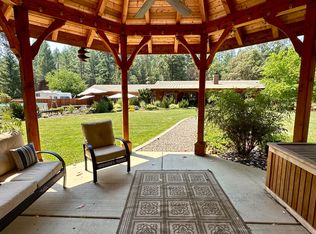 611 The Trees Dr, Williams, OR 97544