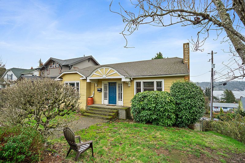1st image of 6558 Seward Park Ave S