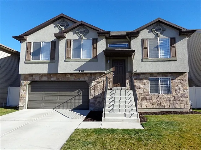 358 N Stamford Dr — Photo 1
