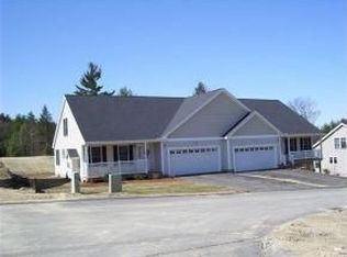 16 Watts Ldg, Litchfield, NH 03052