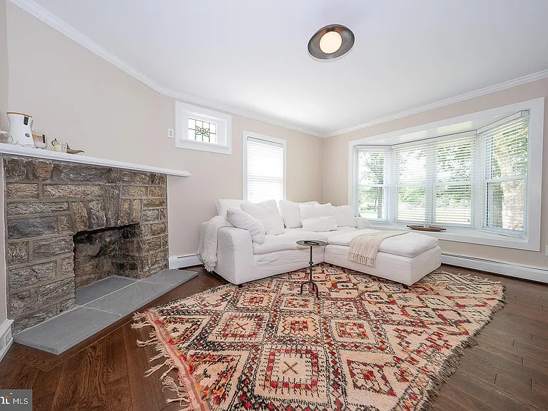 18 Clover Ln — Photo 8