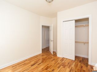 824 W Waveland Ave #2, Chicago, IL 60613