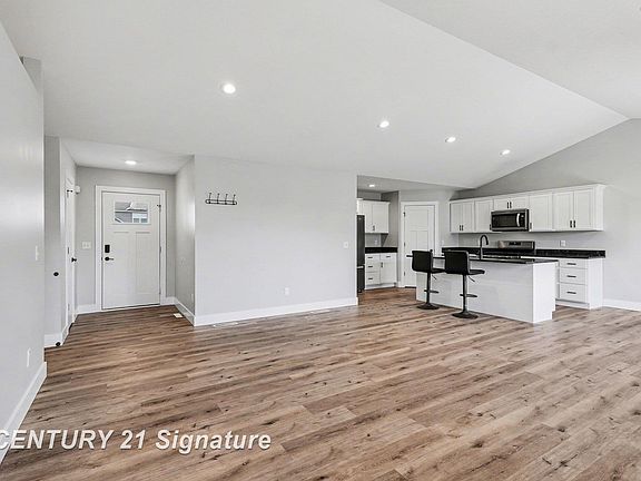 5th image of 8441 Cottonwood Dr