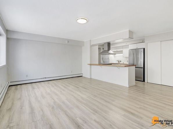 341 E 2nd Ct #1