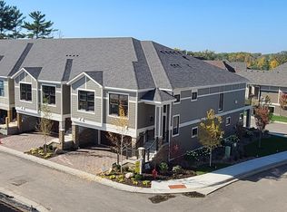 15399 Oakcroft Pl, Wayzata, MN 55391