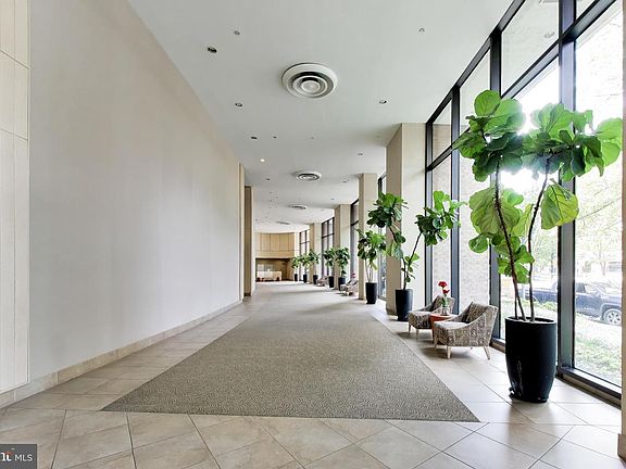4th image of 1805 Crystal Dr APT 1102S