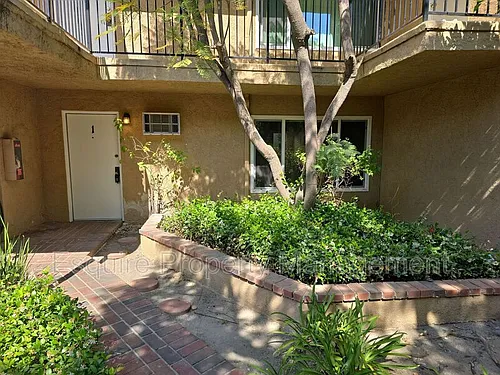 974 Ashland Ave #1 Photo 1