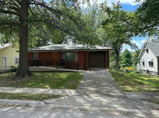 647 S 55th St, Lincoln, NE 68510