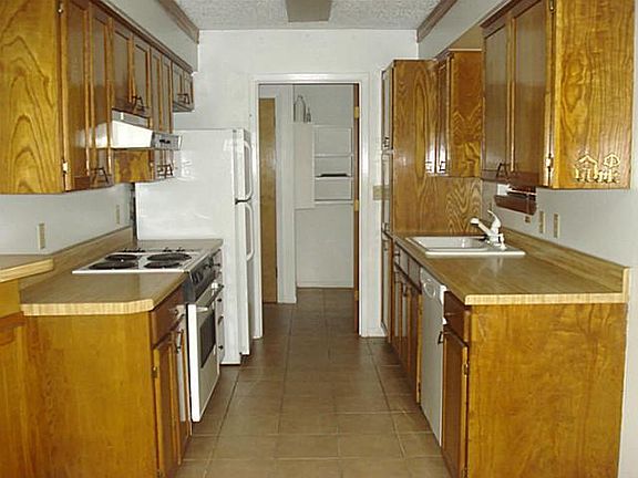 5th image of 600 Indian Creek Dr