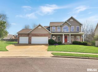 7014 N Bradford Pl, Peoria, IL 61614