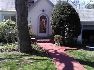 21 Monroe Pl, White Plains, NY 10603