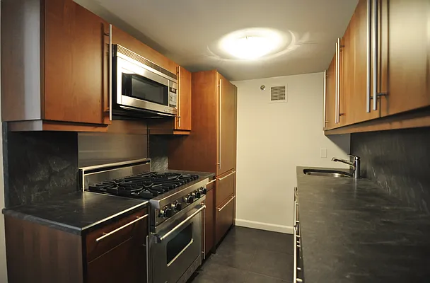 Rented by Nest Seekers International | media 28