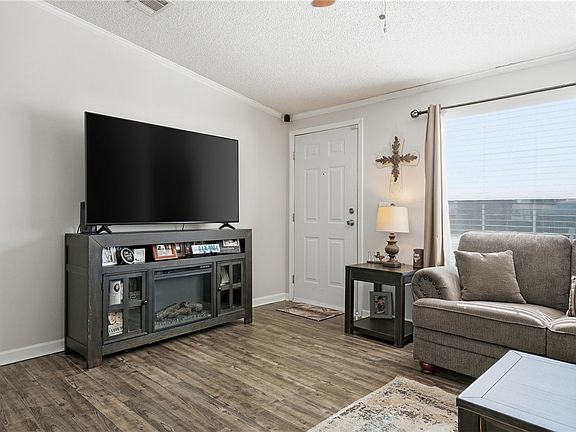 5th image of 2222 Demory Ln