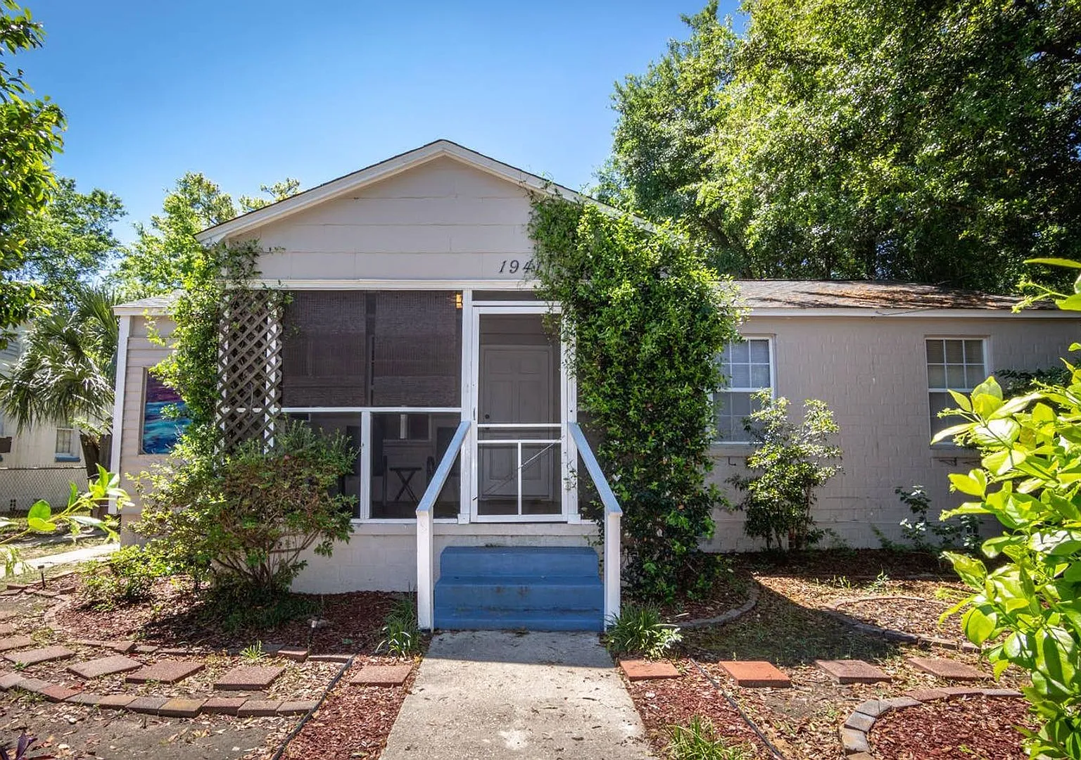 Charming Downtown Pensacola Home Minutes from Everything! — Photo 2