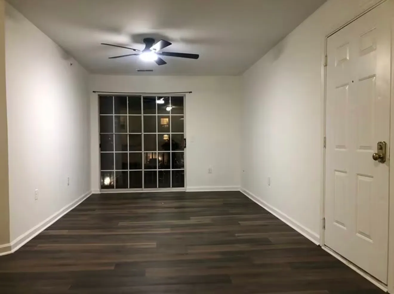 3 bed, 1025 sqft, $1,650 — Photo 2