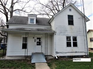 109 N 3rd St, Martinton, IL 60951