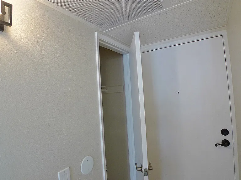 Villa De Adel Apts — Photo 75