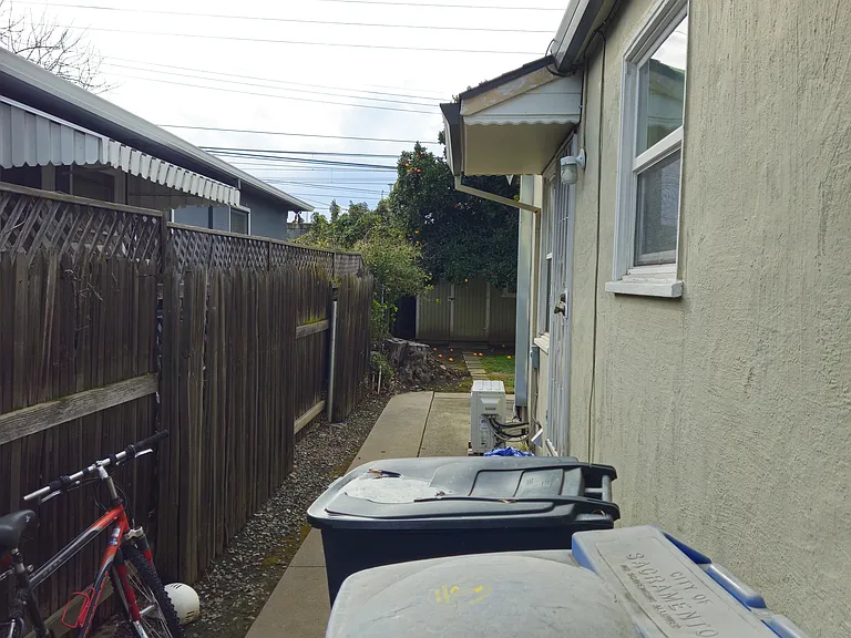 5416 Q St — Photo 12