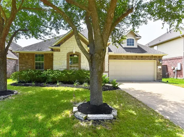 2203 Summit Pass Ln, League City, TX 77573
