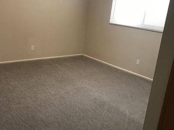 4th image of 4008 Highland Ave #Penthouse