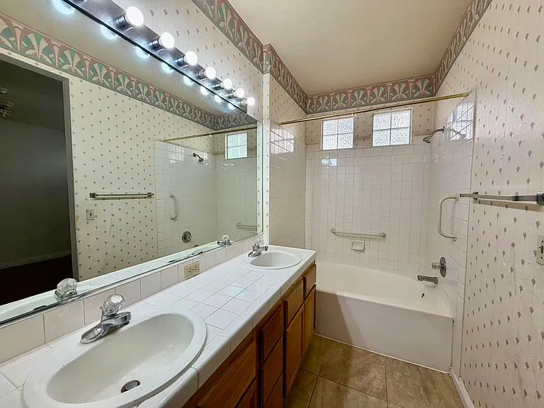 5155 W Tropicana Ave #B20-1045 — Photo 15