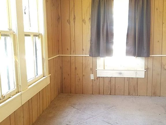 5th image of 2825 Sycamore Ave