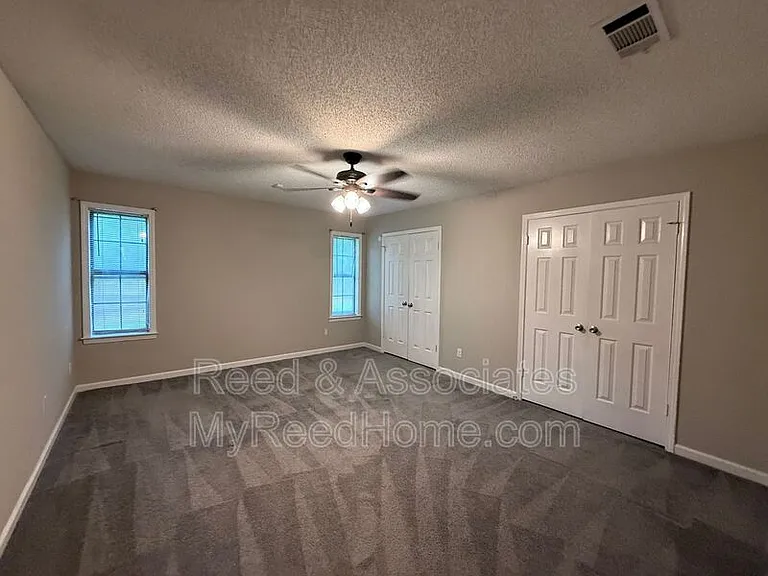 3040 Delvan Cv — Photo 5