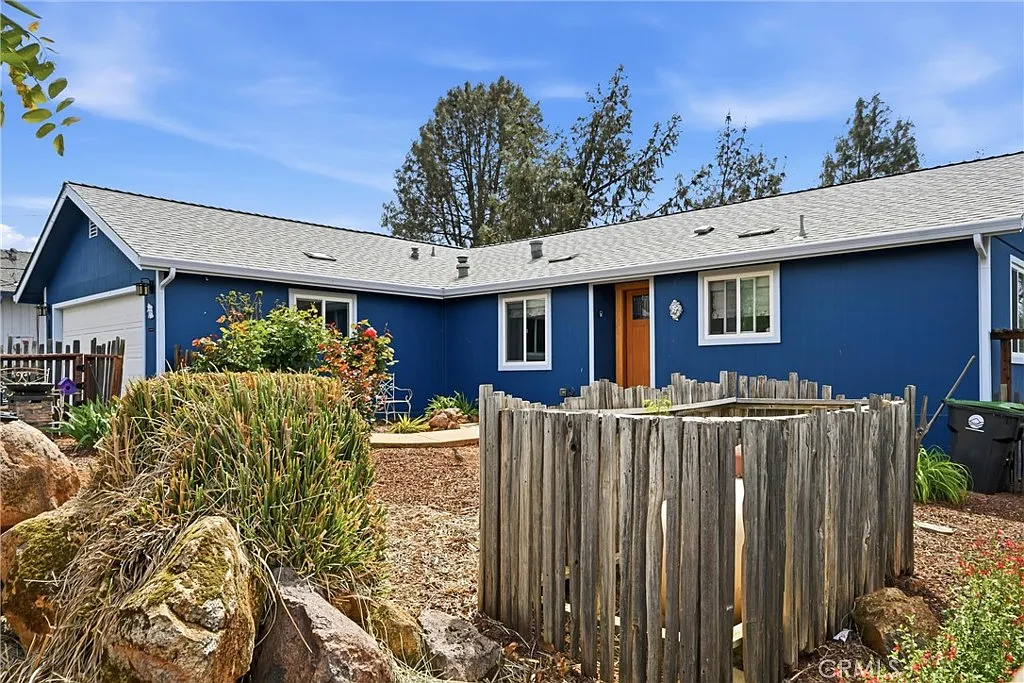 10313 Walnut Way photo 1