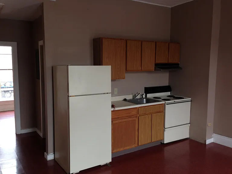 1015 Main St #6 — Photo 6
