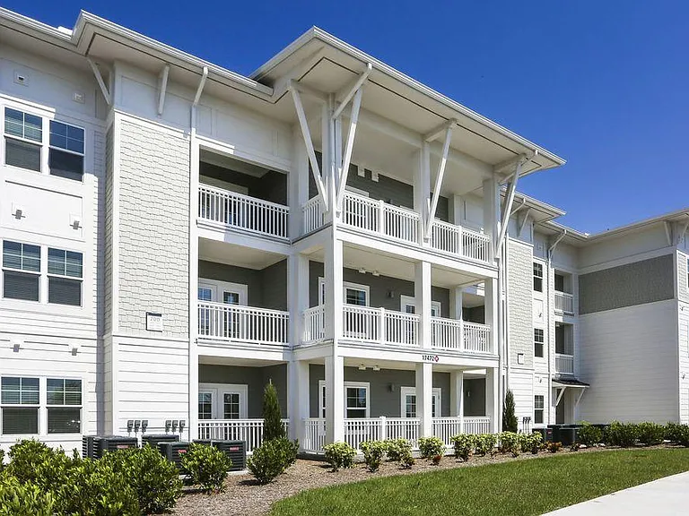 The Iris at Northpointe — Photo 17