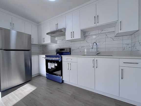 5th image of 17116 1st Ave