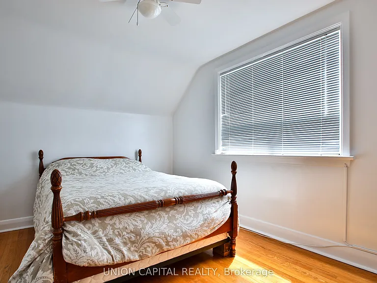 12 Newton Dr — Photo 9