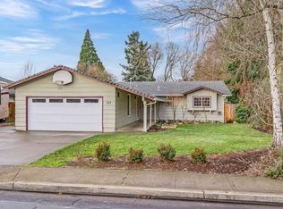 720 Freeman Rd, Central Pt, OR 97502