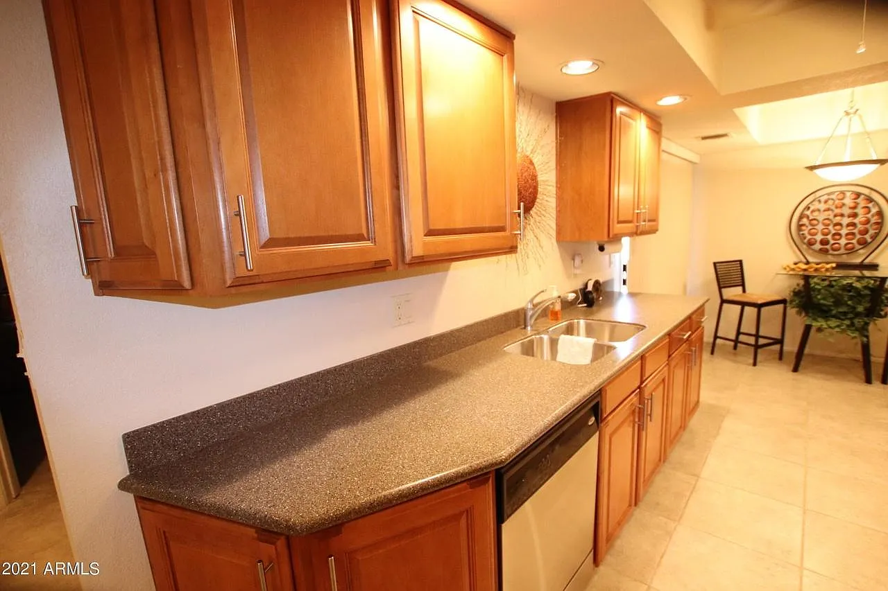 12212 N Paradise Village Pkwy S — Photo 3