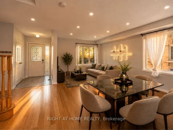 3128 Robert Brown Blvd, Oakville, ON L6M 0P5