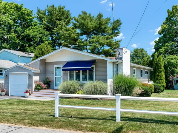 24 Middletown Avenue, Old Saybrook, CT 06475