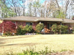 1114 Central Dr, Hixson, TN 37343