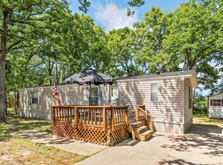 124 Meadowlark Ln, Mabank, TX 75156