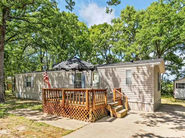 124 Meadowlark Ln, Mabank, TX 75156