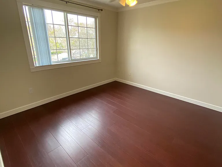 1100 Crestwood Ct S #1117 — Photo 9