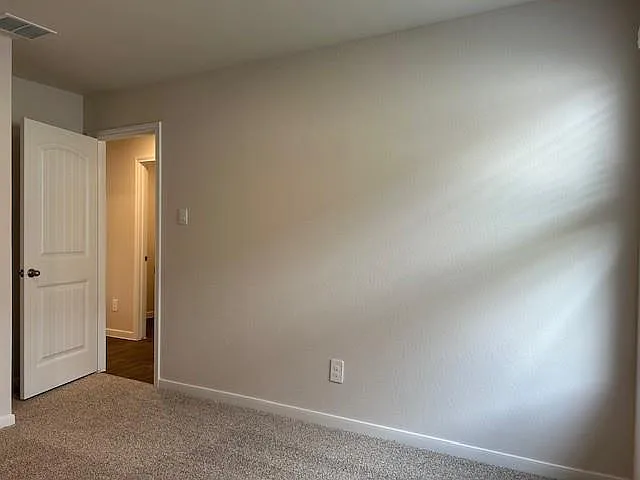311 Darwin Pl — Photo 26