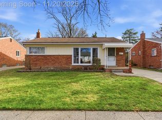 29314 Mark Ave, Madison Heights, MI 48071