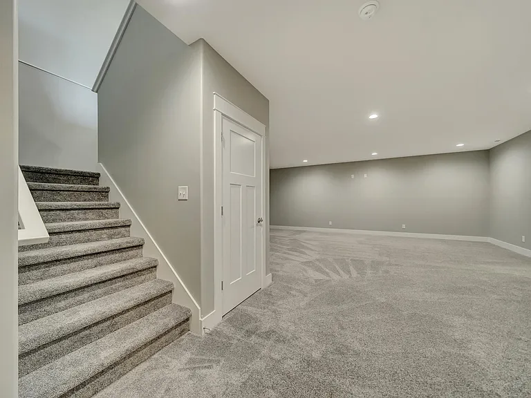 5041 State Hill Dr — Photo 16