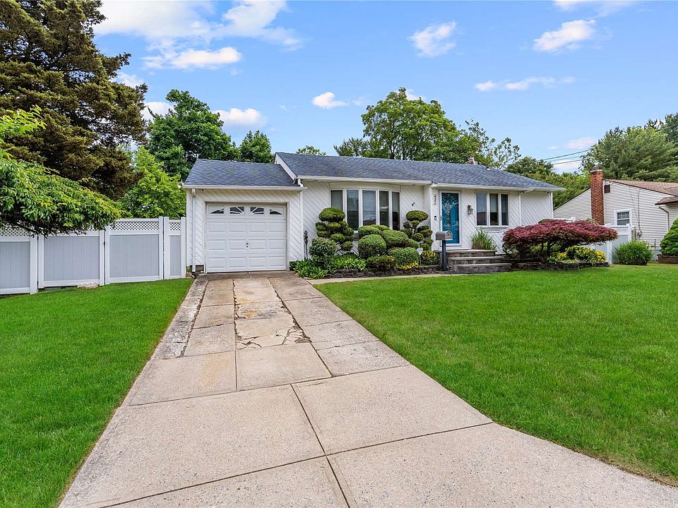 432 Commack Road, Commack, NY 11725 Zillow