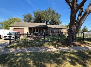 3000 Magic Hollow Blvd, Virginia Beach, VA 23453