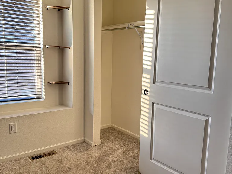 6109 Dayton St — Photo 57