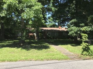 4712 Hermitage Rd, Virginia Beach, VA 23455