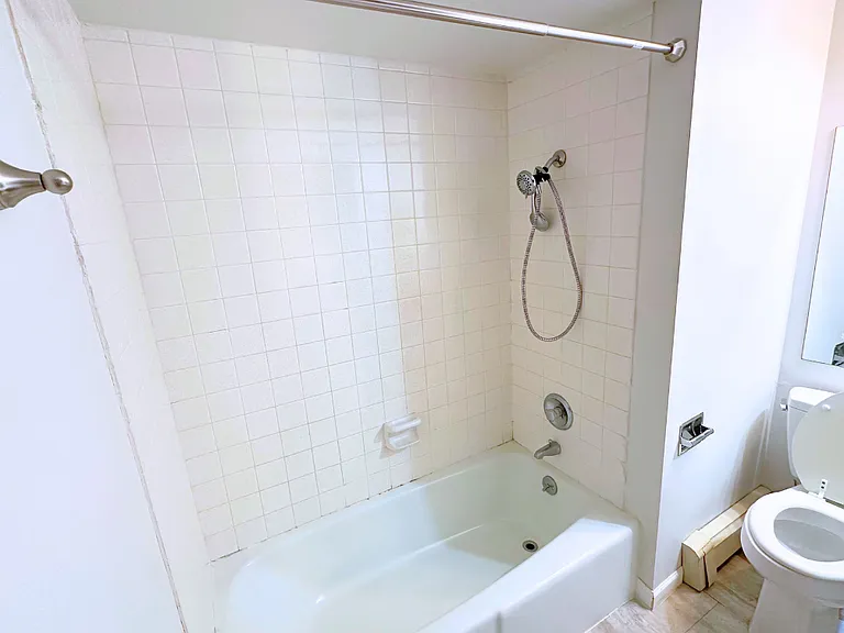 2121 Floyd Ave #2 — Photo 11